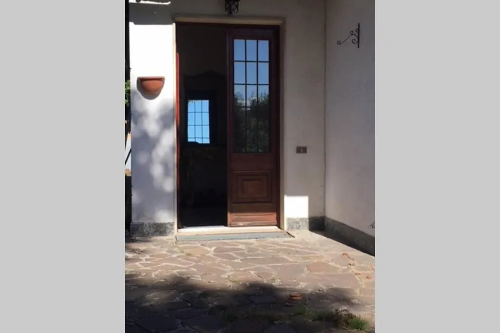 Lägenhet Villa Immersa Nel Verde A Lanzo dʼIntelvi