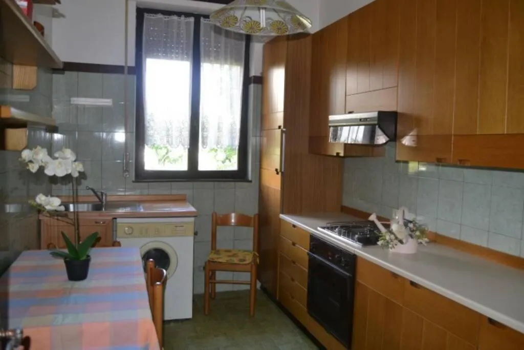 Villa Immersa Nel Verde A Lanzo dʼIntelvi