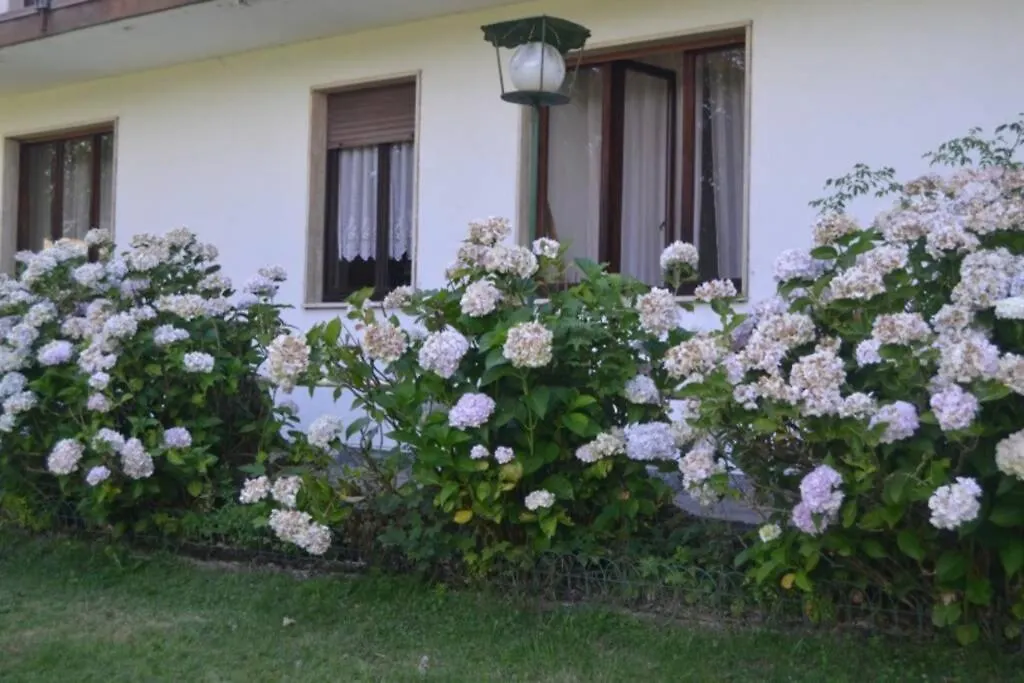 Villa Immersa Nel Verde A Lanzo dʼIntelvi 0*,  Italien