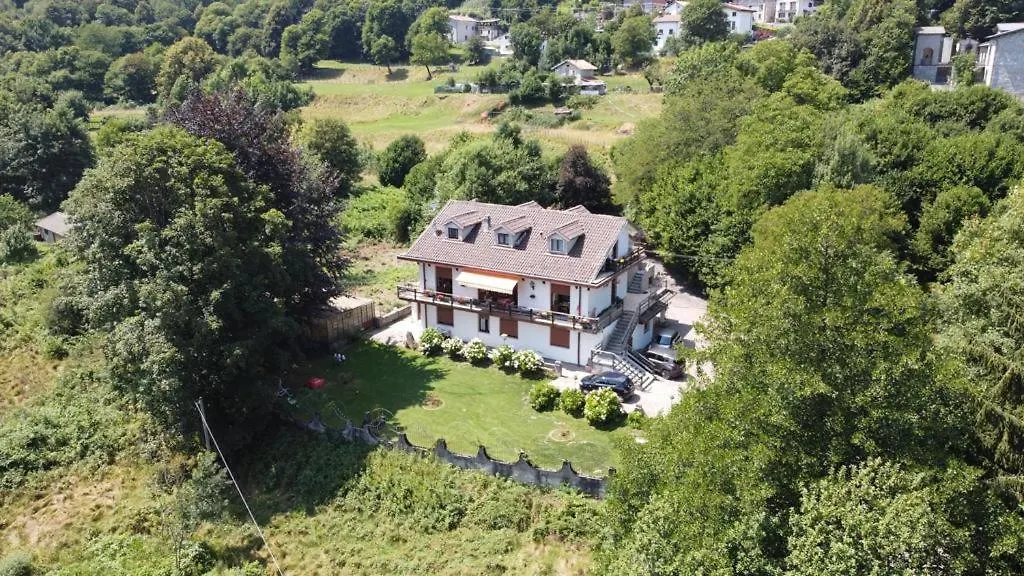Villa Immersa Nel Verde A Lanzo dʼIntelvi