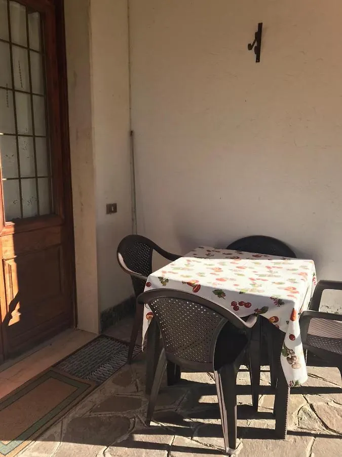 Villa Immersa Nel Verde A Lanzo dʼIntelvi Lägenhet